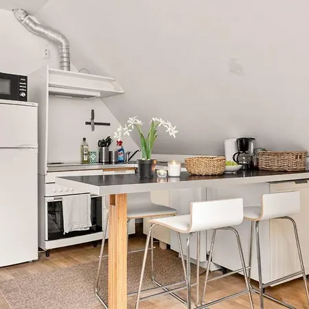 Apartment Dinbnb I Cozy Vibe In Idyllic Surroundings